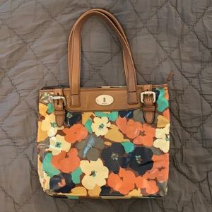 Fossil coated vinyl key-per purse. GUC